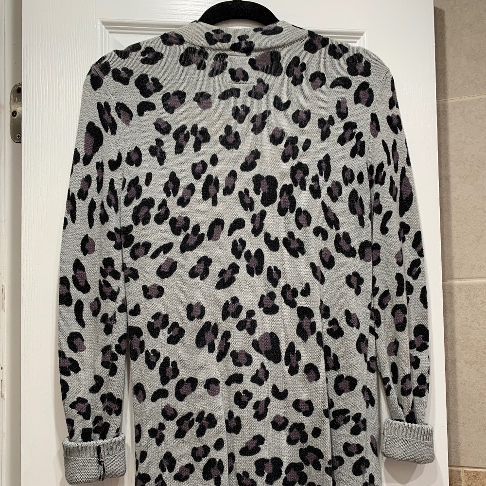 PINK Victoria’s Secret Leopard Print Sweater, - Picture 7 of 8